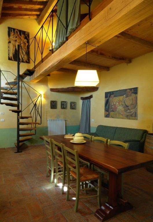 Agriturismo Podere La Marronaia Сан-Джиміньяно Номер фото
