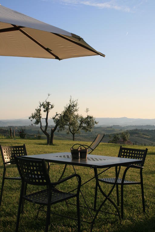 Agriturismo Podere La Marronaia Сан-Джиміньяно Екстер'єр фото