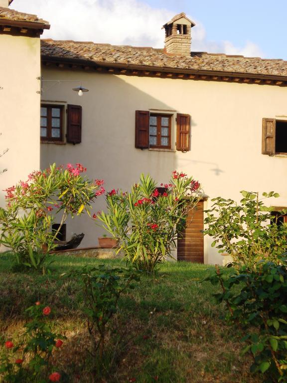 Agriturismo Podere La Marronaia Сан-Джиміньяно Екстер'єр фото